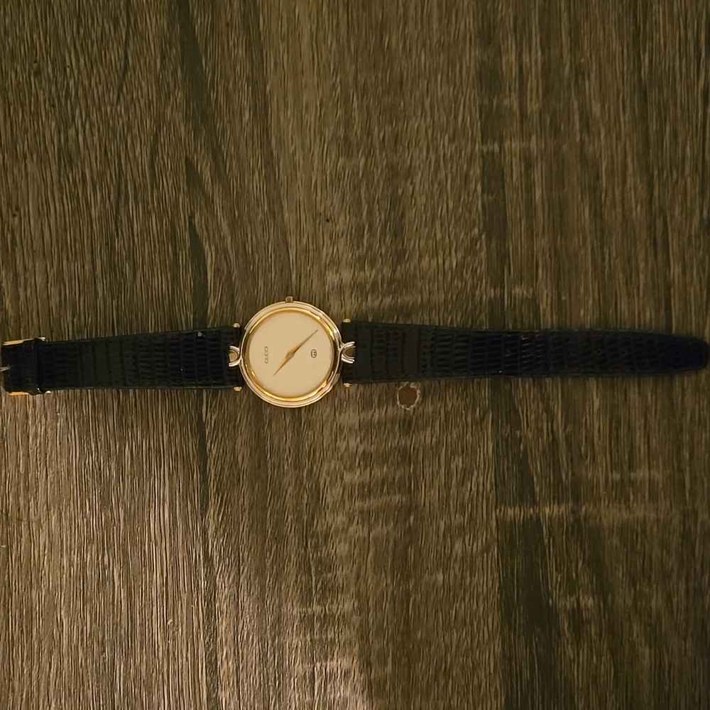 Gucci Black and Gold Men's Watch